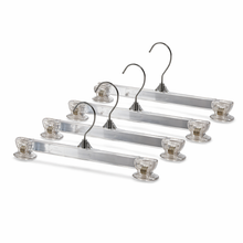 Perchas Mainetti 6014 de plástico transparente de 14" para pantalones, faldas y pantalones holgados, con gancho de metal y clips antideslizantes de plástico resistente.