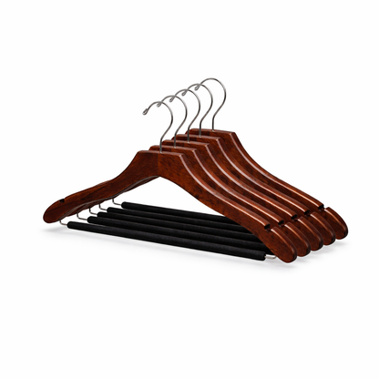 Percha para traje de 17" de madera ondulada con barra flocada