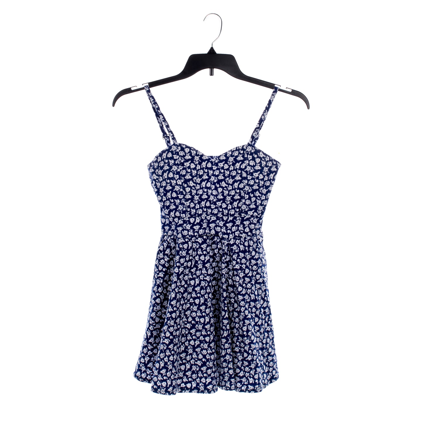 Cintres noirs en plastique de 19 po pour chemises, hauts et robes avec crochet métallique et encoches (Mainetti 479)