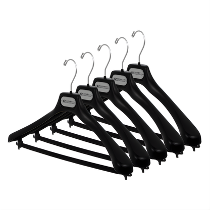 Cintre de costume en plastique noir 19" avec barre floquée (Mainetti SV48)